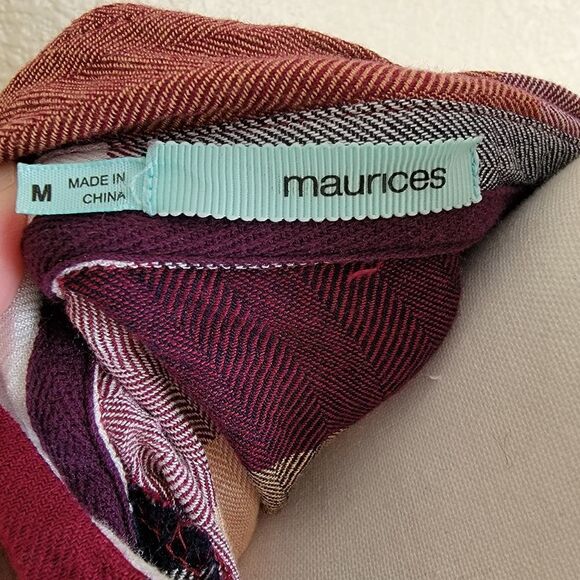 Maunces shirt  - Picture 8 of 8